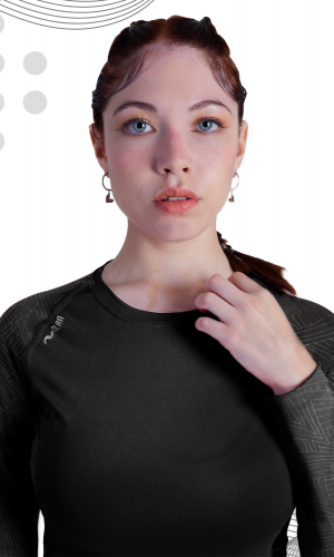Remera térmica T81 Polieéster con lycra gofrado en mangas